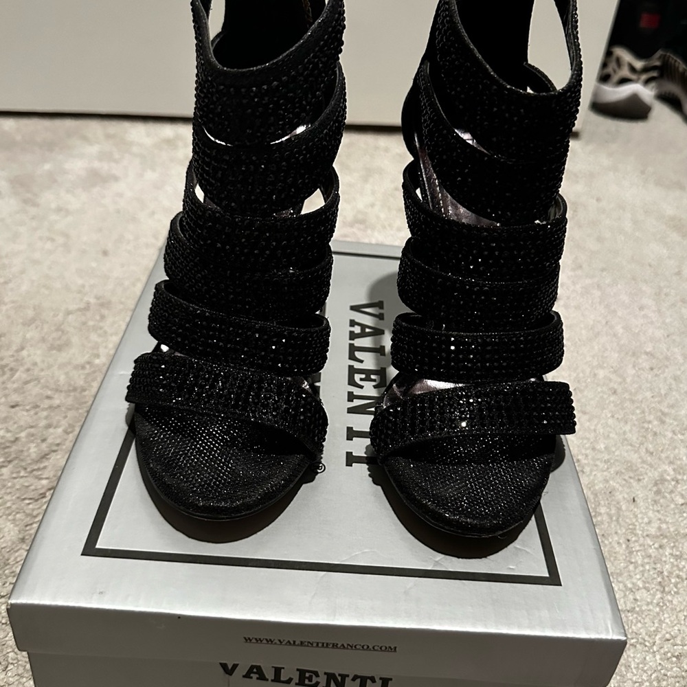High heels - Picture 2 of 4
